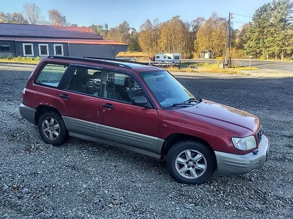 Subaru Forester 2000 photo 4