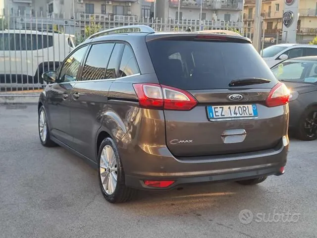Ford C-Max 2015 photo 5