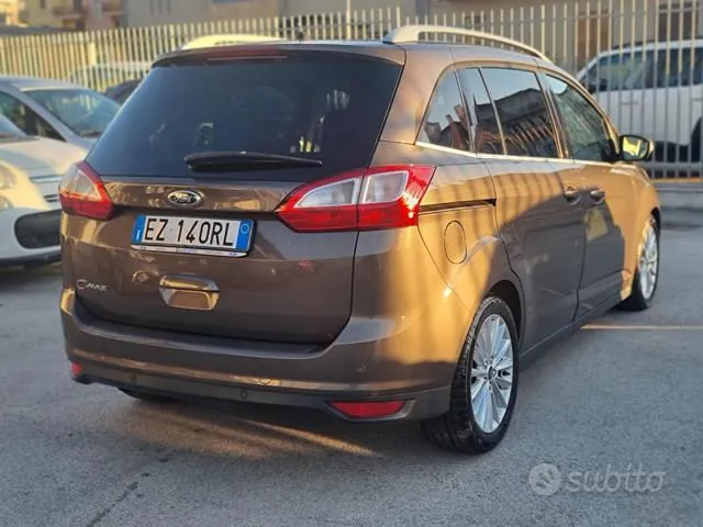 Ford C-Max 2015 photo 4
