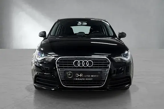 Audi A1 2012 photo 2
