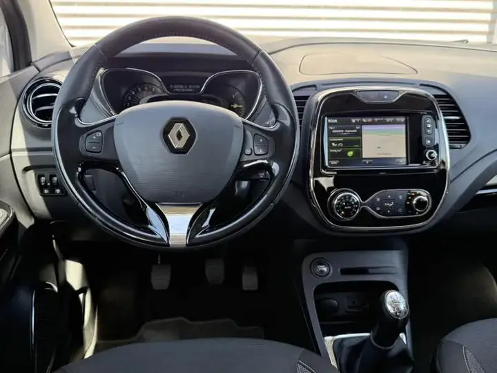 Renault Captur 2013 photo 2