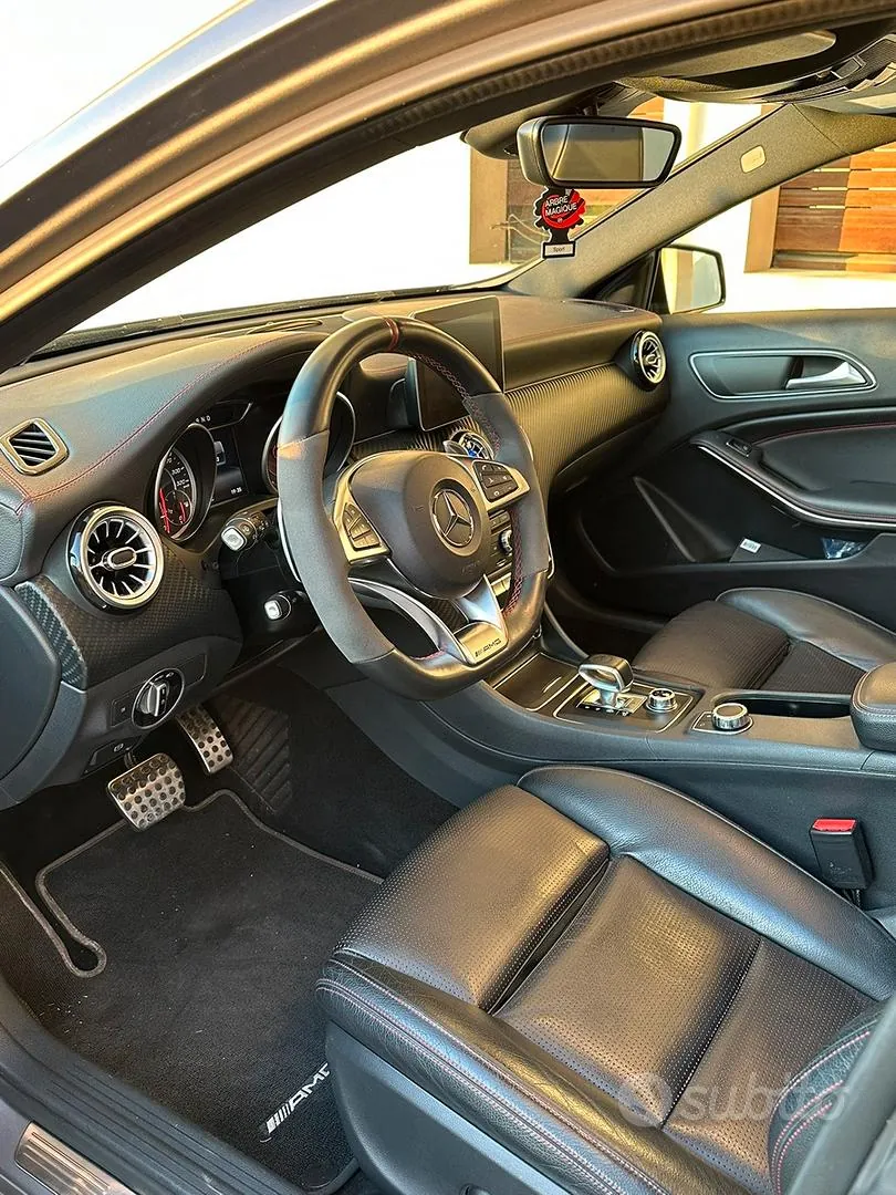 Mercedes-Benz A45 Amg 2018 photo 5