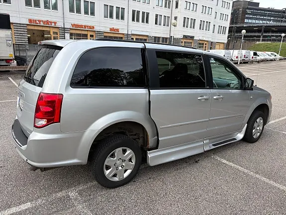 Dodge Grand Caravan 2011 photo 5
