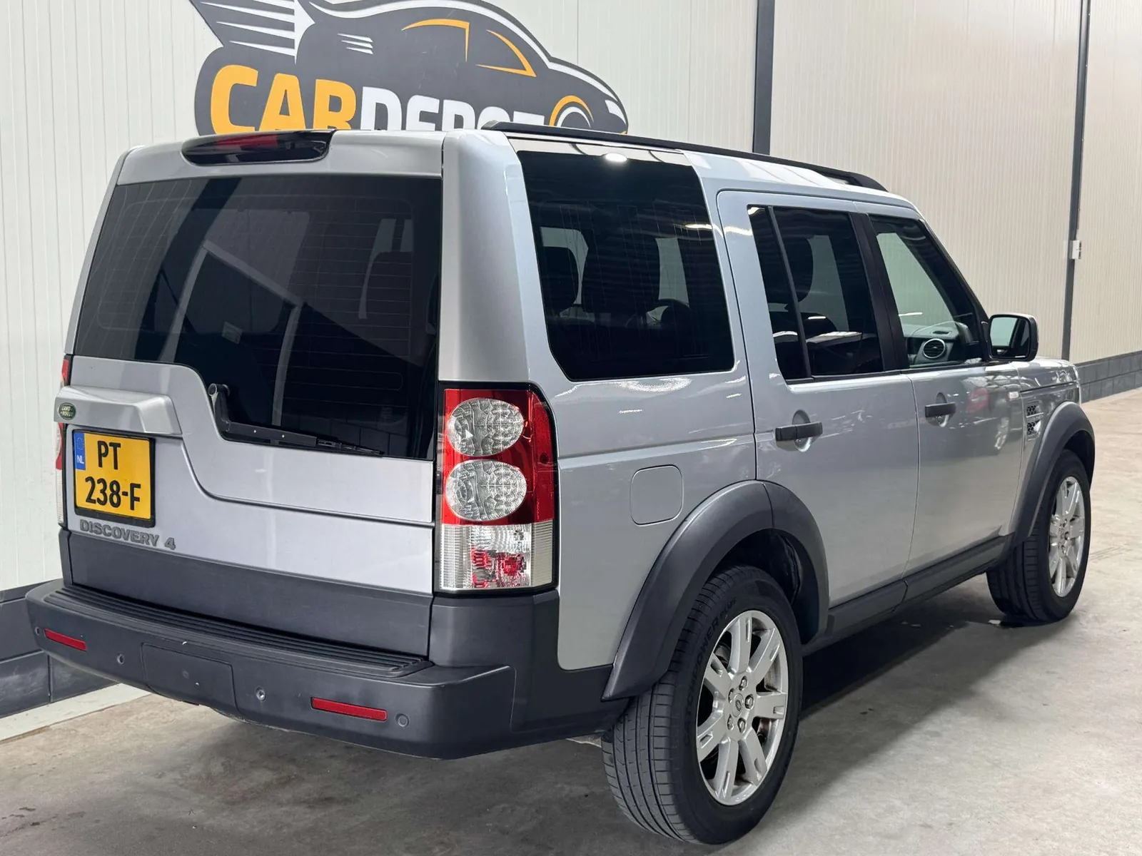 Land Rover Discovery 2010 photo 5