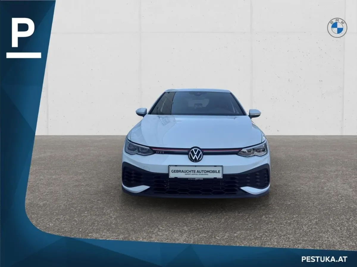 Volkswagen Golf 2022 photo 2