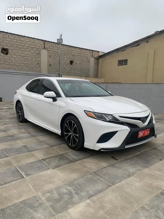 Toyota Camry 2020 photo 2