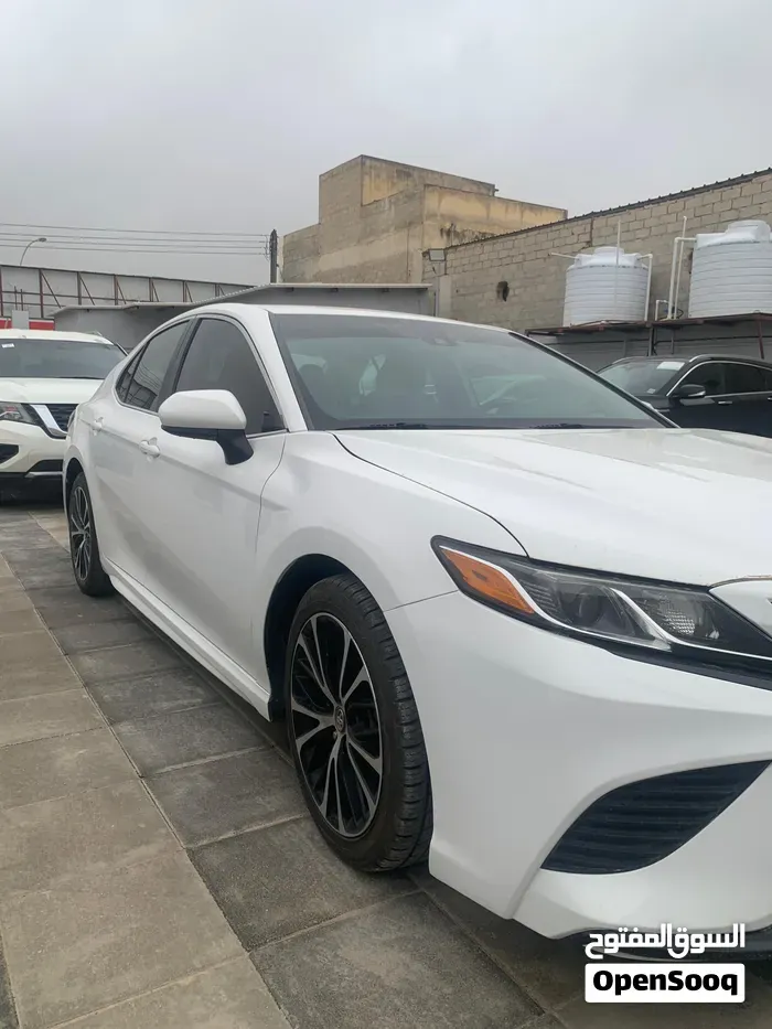 Toyota Camry 2020 photo 4