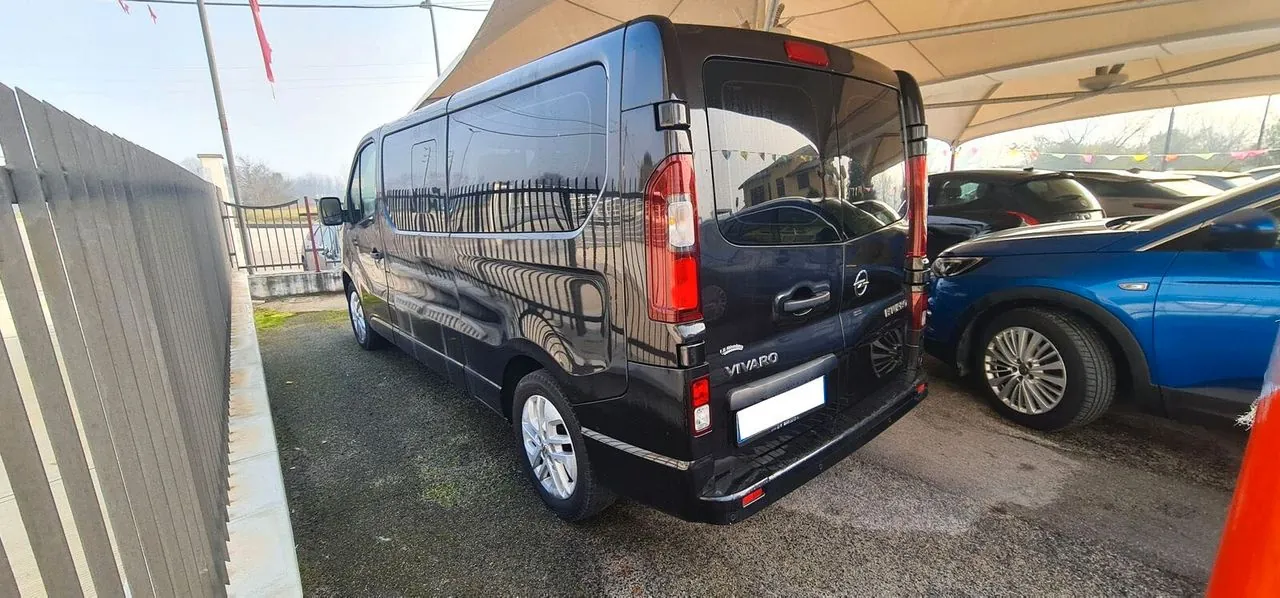 Opel Vivaro 2016 photo 3