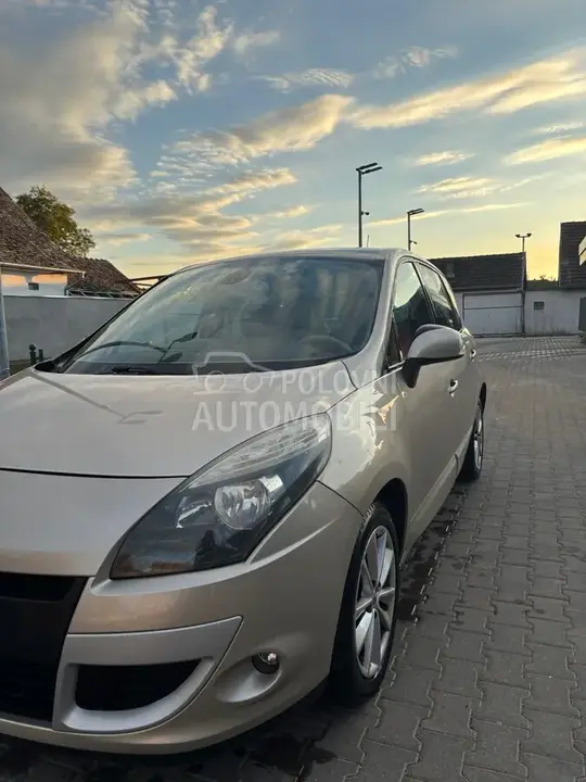 Renault Scenic 2010 photo 5