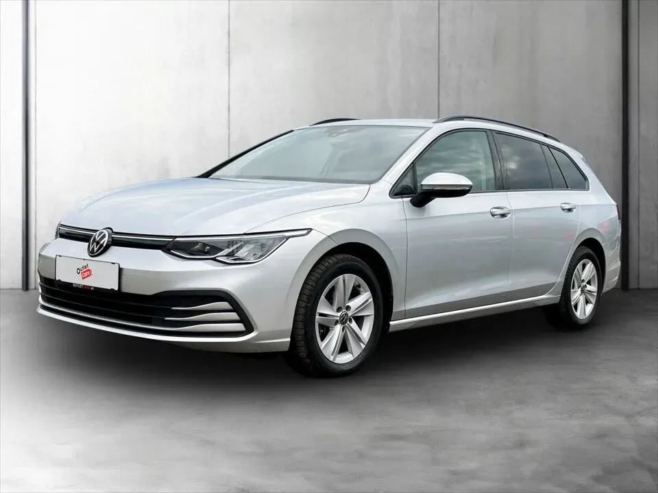 Volkswagen Golf 2023 photo 2