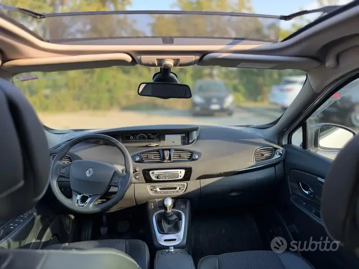Renault Scenic 2013 photo 5