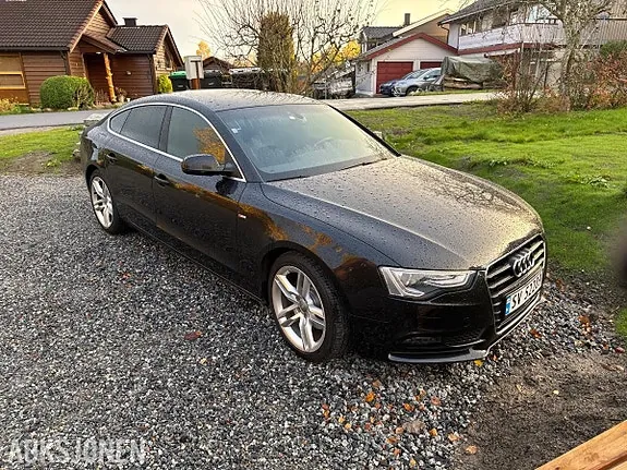 Audi A5 2012 photo 2