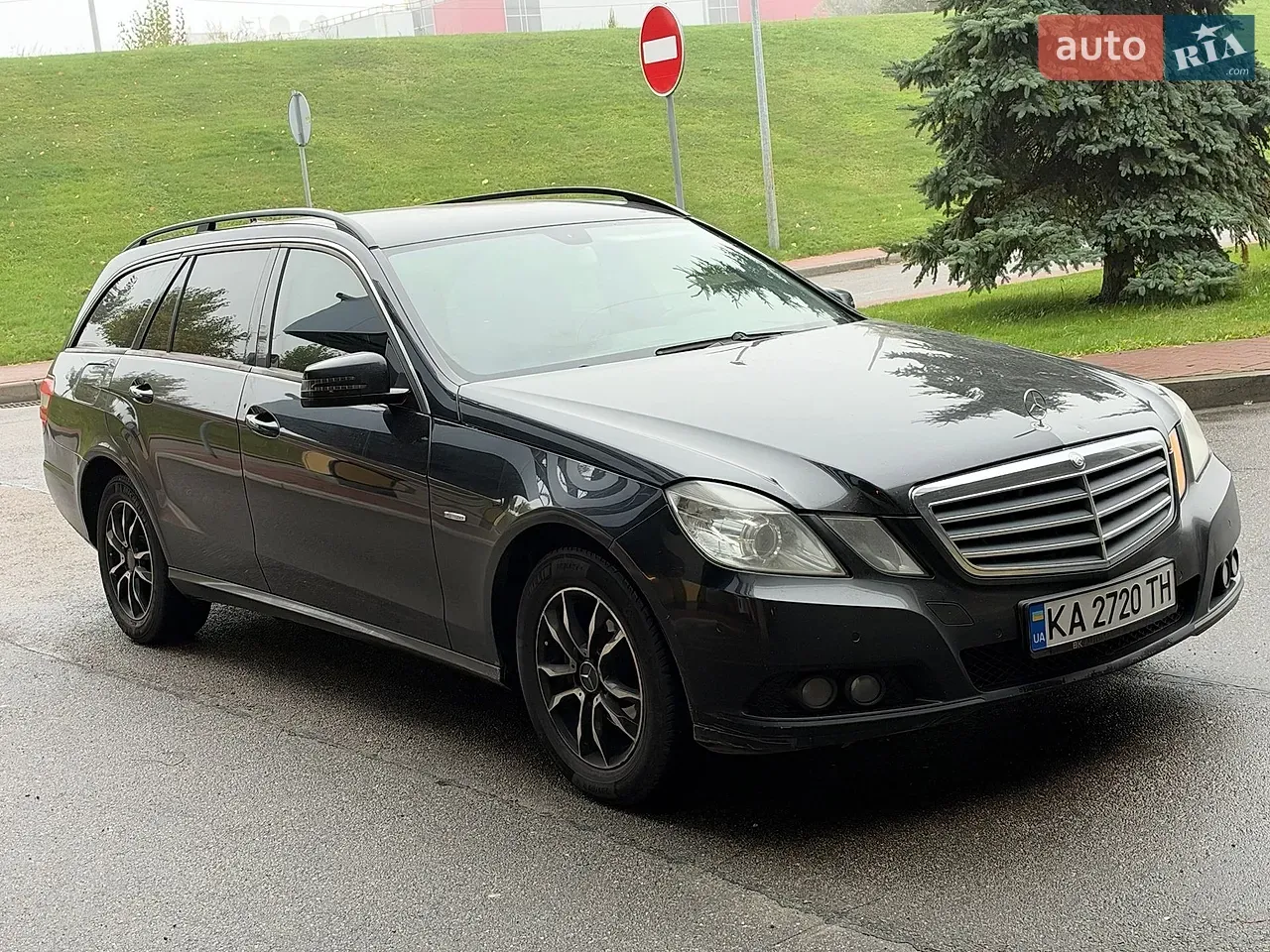 Mercedes-Benz E-Class 2010 photo 4