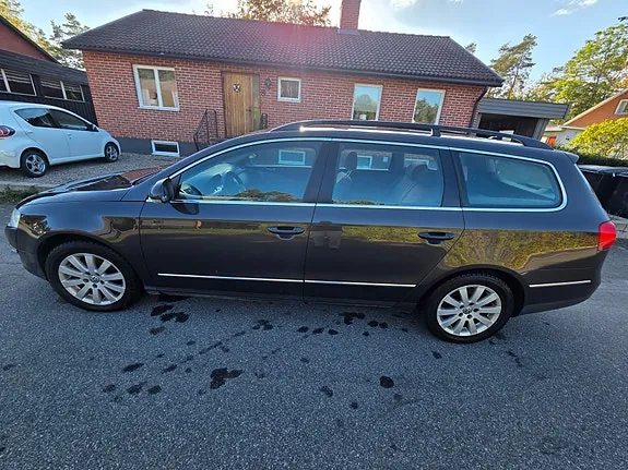 Volkswagen Passat 2010 photo 3