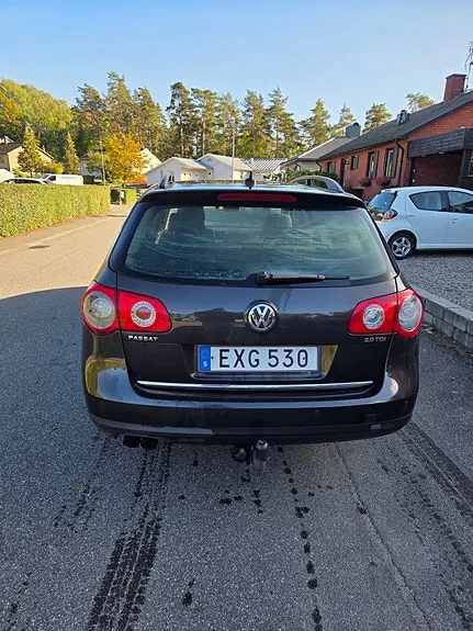 Volkswagen Passat 2010 photo 4