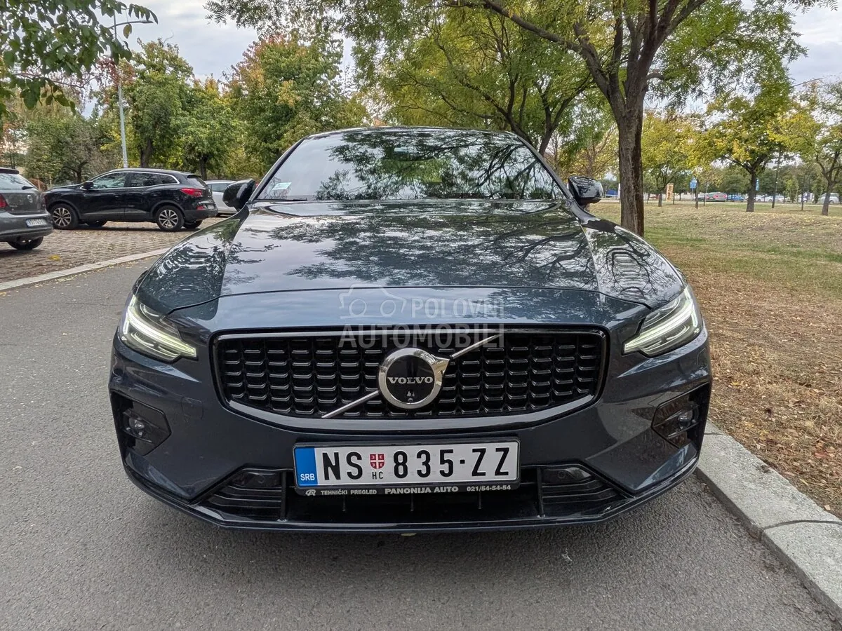 Volvo S60 2024 photo 2