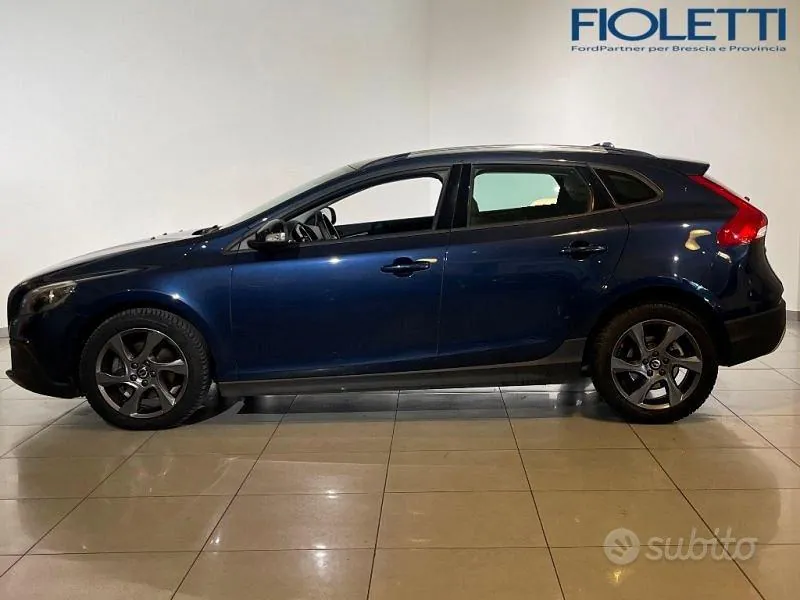 Volvo V40 Cross Country 2015 photo 4