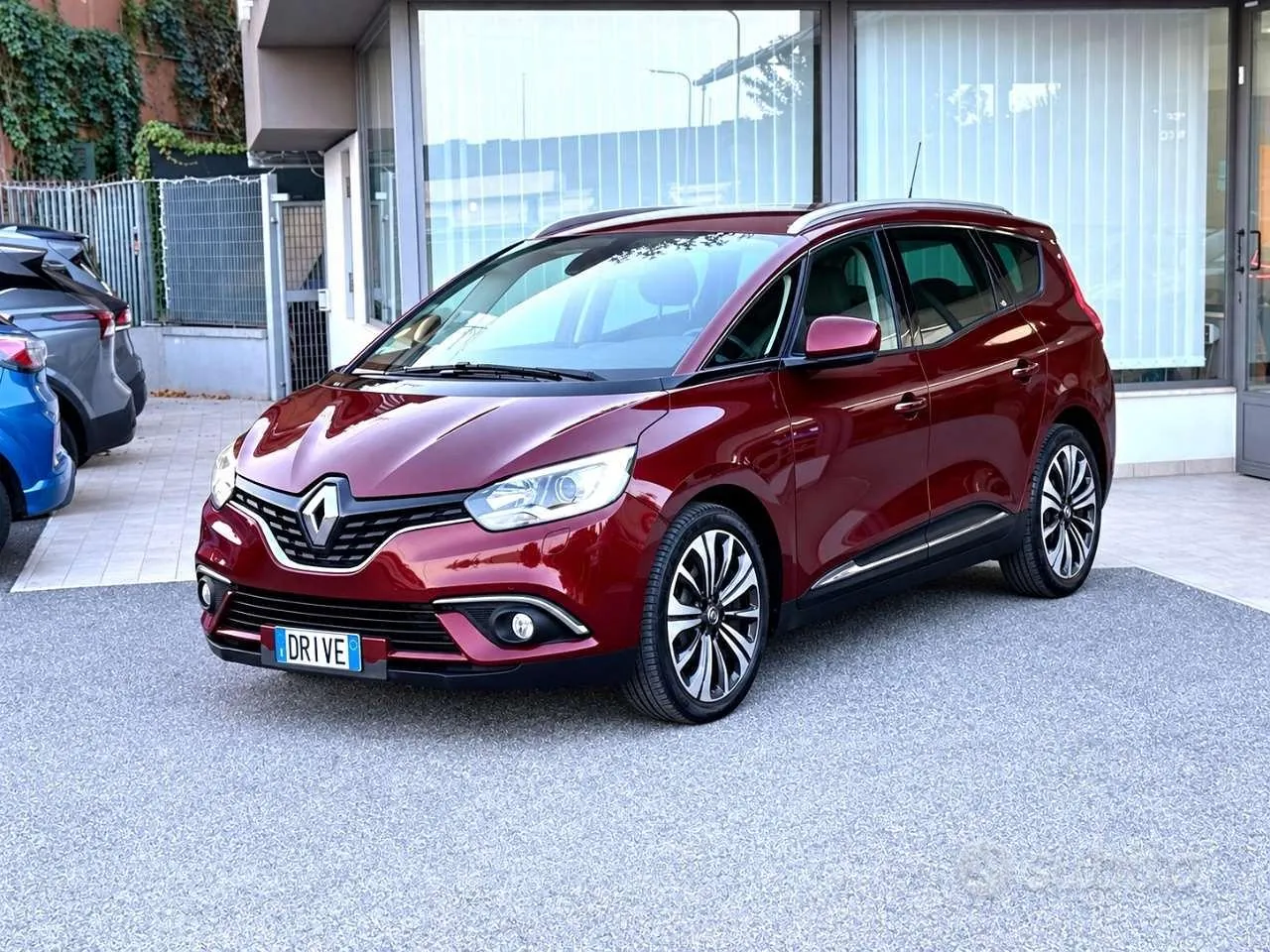 Renault Grand Scenic 2021 photo 3