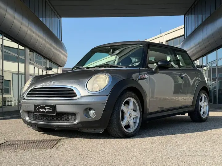 Mini One 2009 photo 3