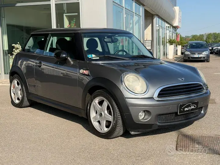 Mini One 2009 photo 2