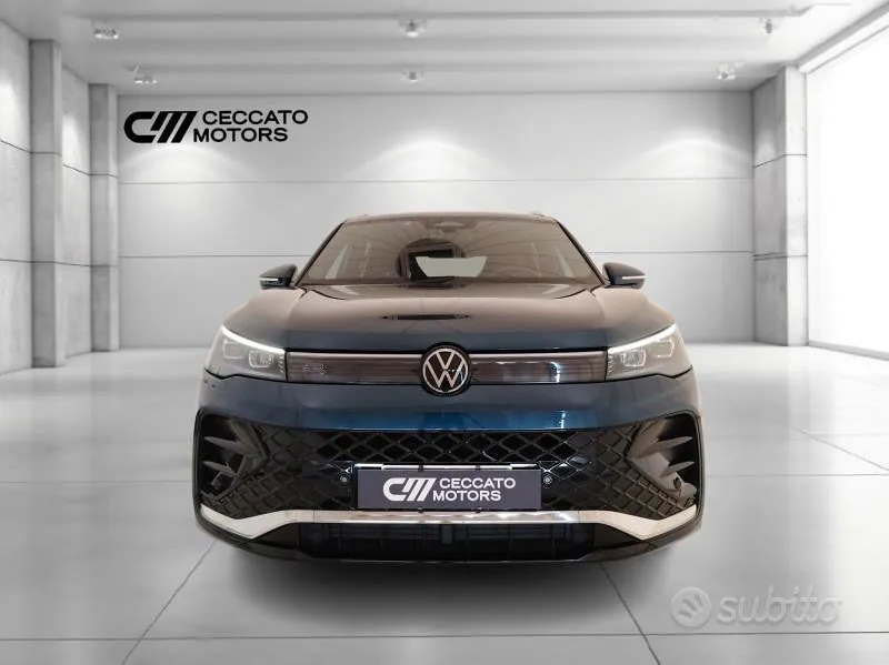 Volkswagen Tiguan 2024 photo 2