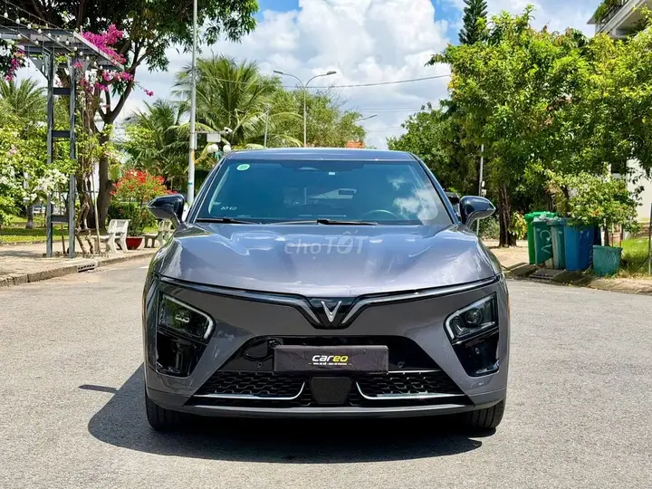 Vinfast Vf7