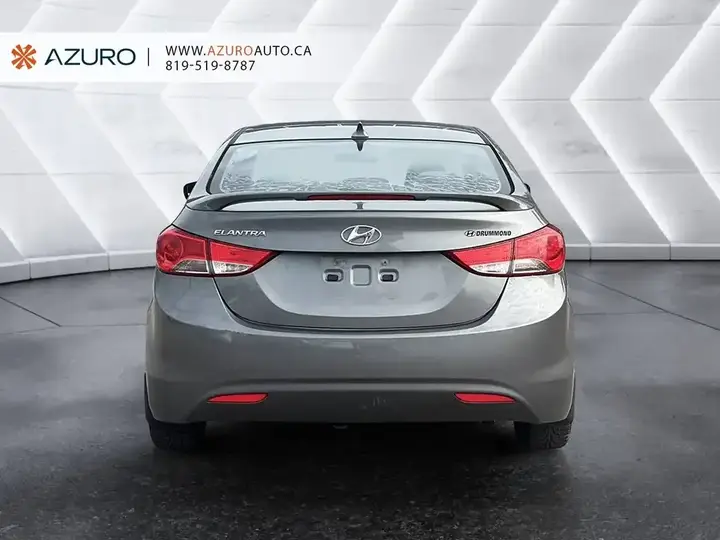 Hyundai Elantra 2013 photo 3