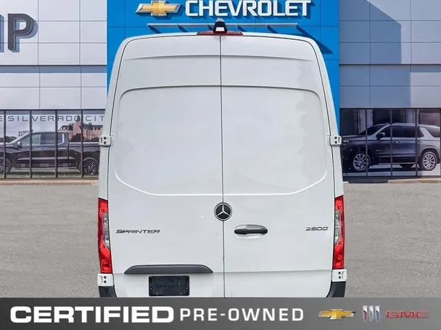 Mercedes-Benz Sprinter 2025 photo 5
