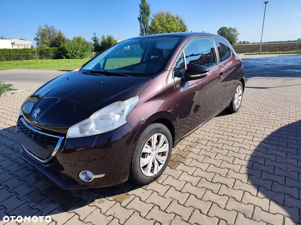 Peugeot 208