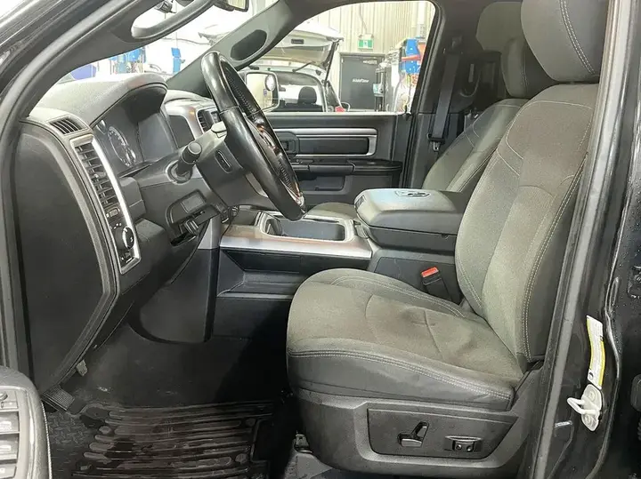 Ram 1500 Classic 2023 photo 5