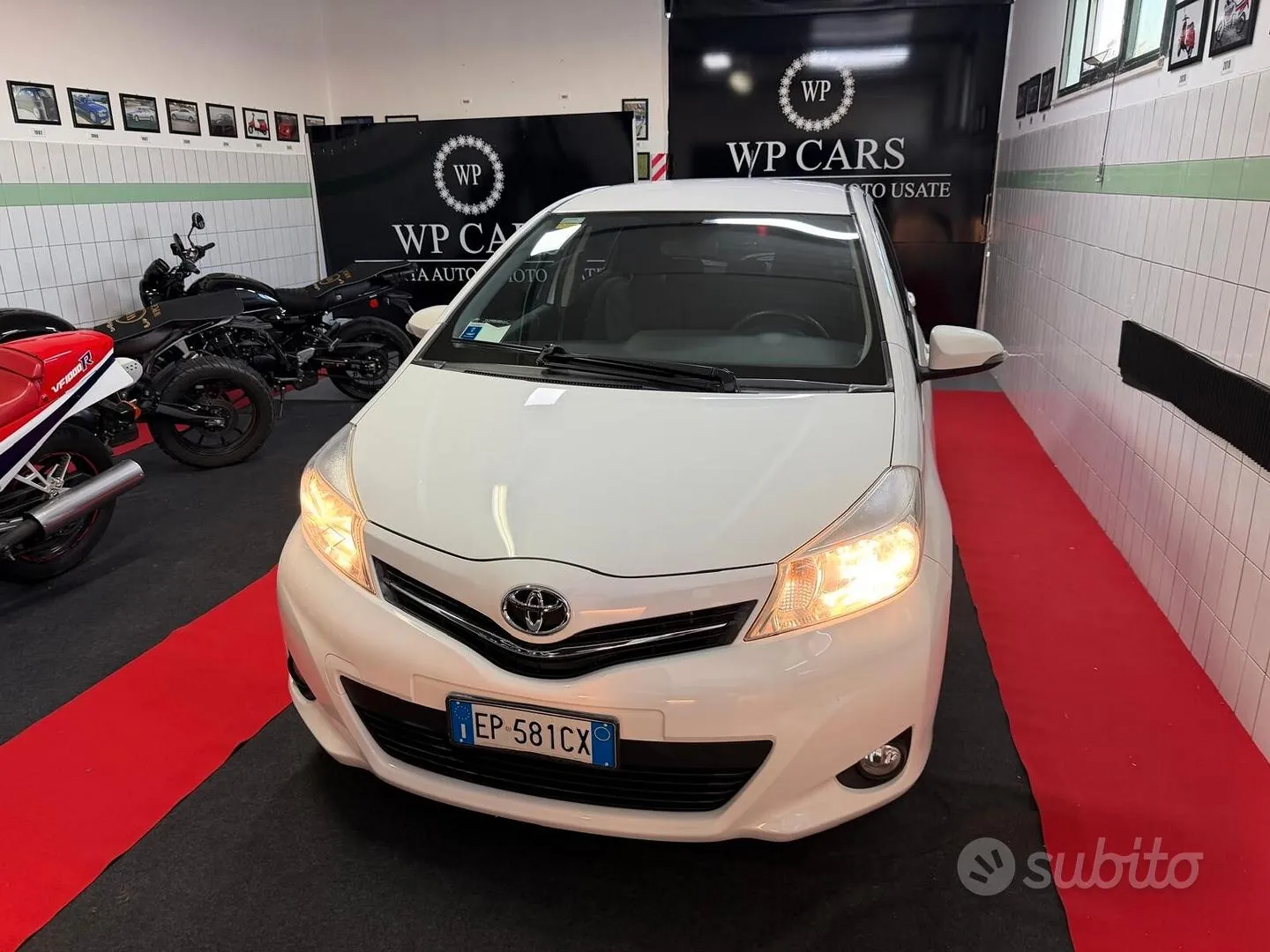 Toyota Yaris 2013 photo 2
