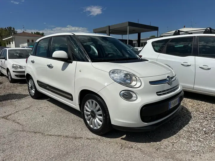 Fiat 500L 2014 photo 3