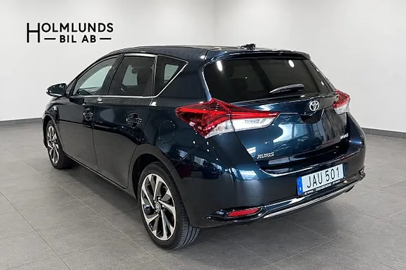 Toyota Auris 2015 photo 4