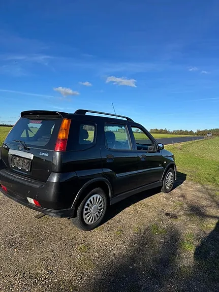 Suzuki Ignis 2009 photo 3