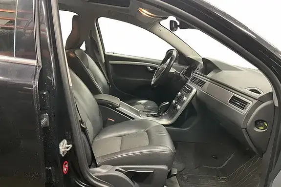 Volvo V70 2015 photo 5