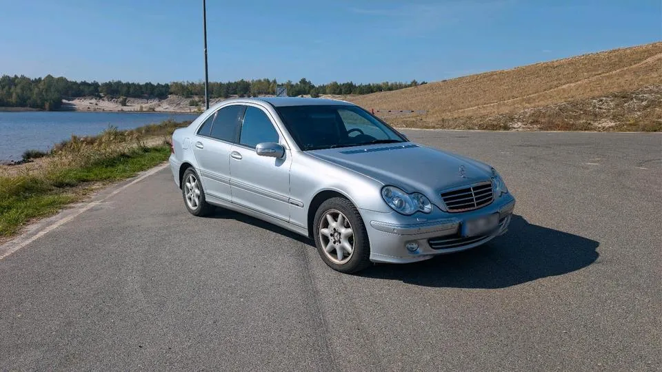 Mercedes-Benz W203