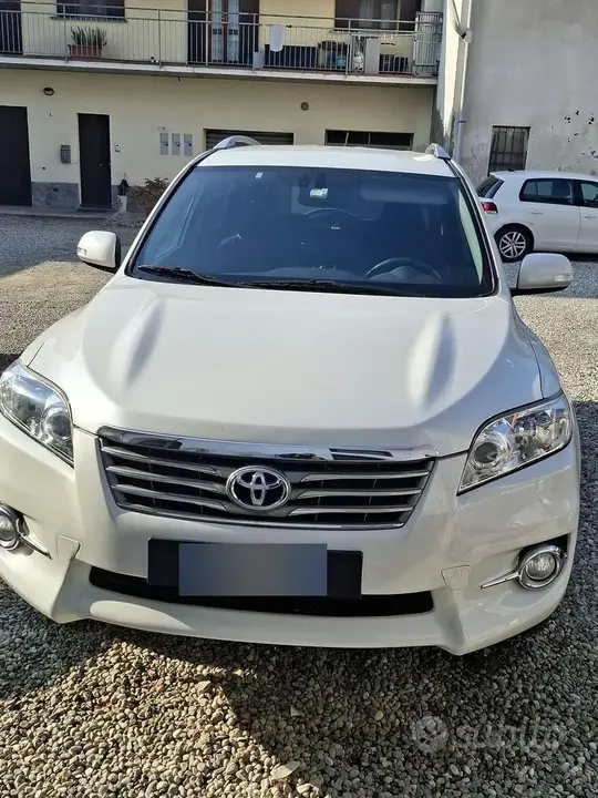 Toyota Rav4 2012 photo 3