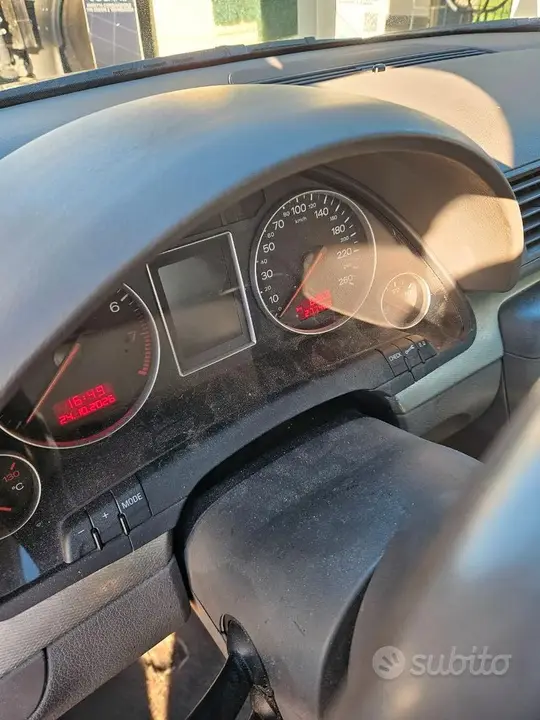 Audi A4 Avant 2002 photo 3