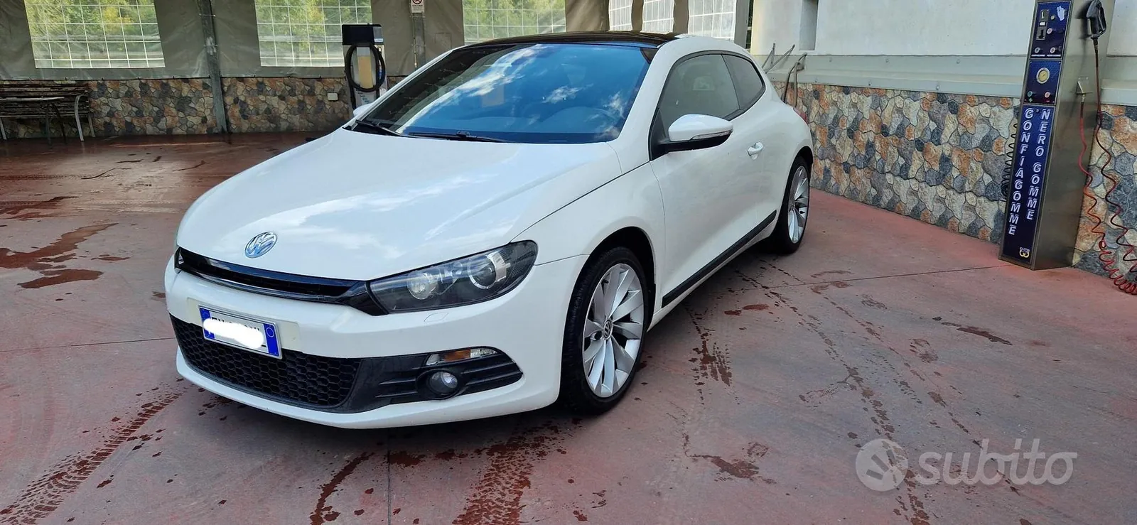 Volkswagen Scirocco 2012 photo 2