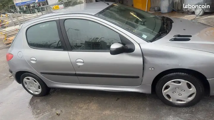 Peugeot 206 2005 photo 3