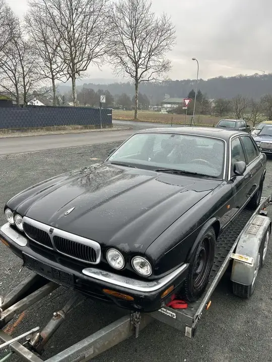 Jaguar Xj8
