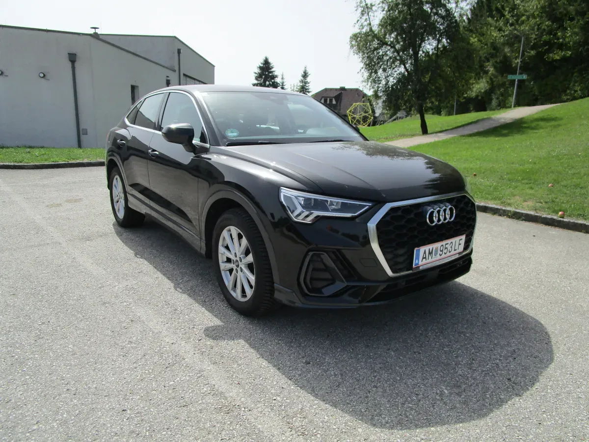 Audi Q3 2020 photo 2