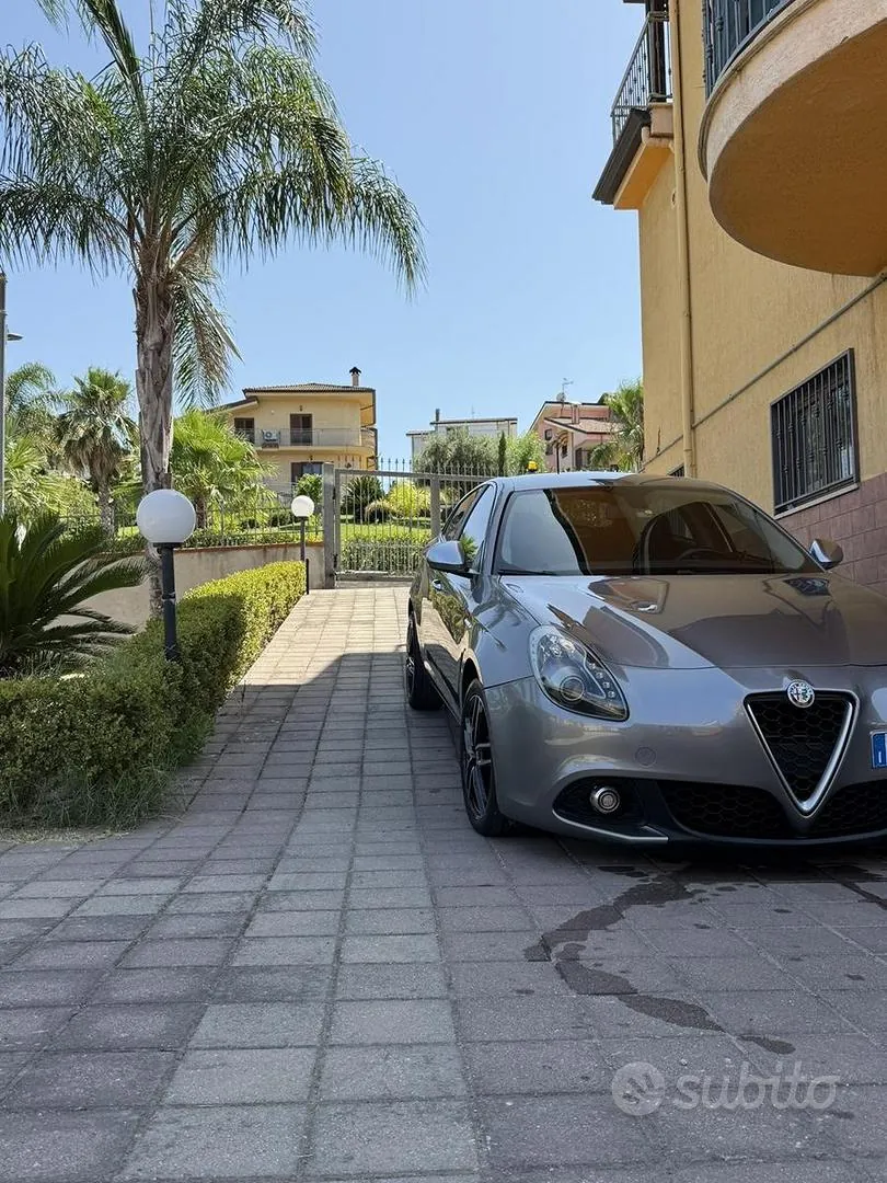 Alfa Romeo Giulietta 2016 photo 3