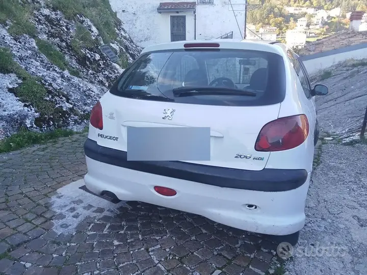 Peugeot 206 2008 photo 3