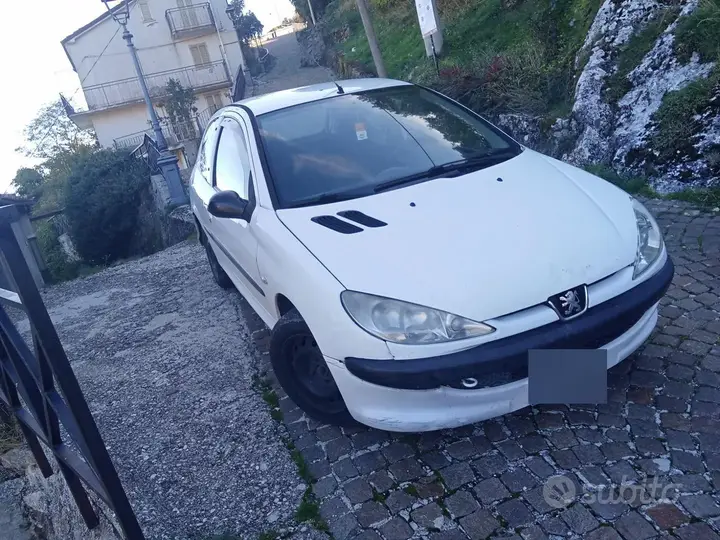 Peugeot 206