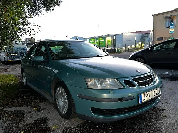 Saab 9-3 2004 photo 2