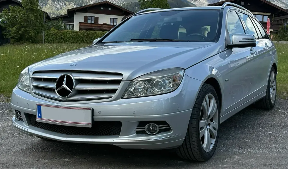 Mercedes-Benz C-Class 2009 photo 3