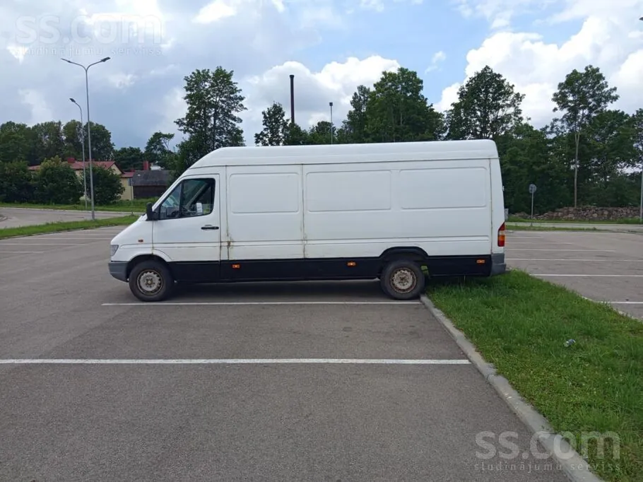 Mercedes-Benz Sprinter 1997 photo 3