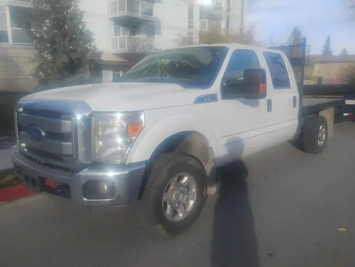 Ford F350 2014 photo 2
