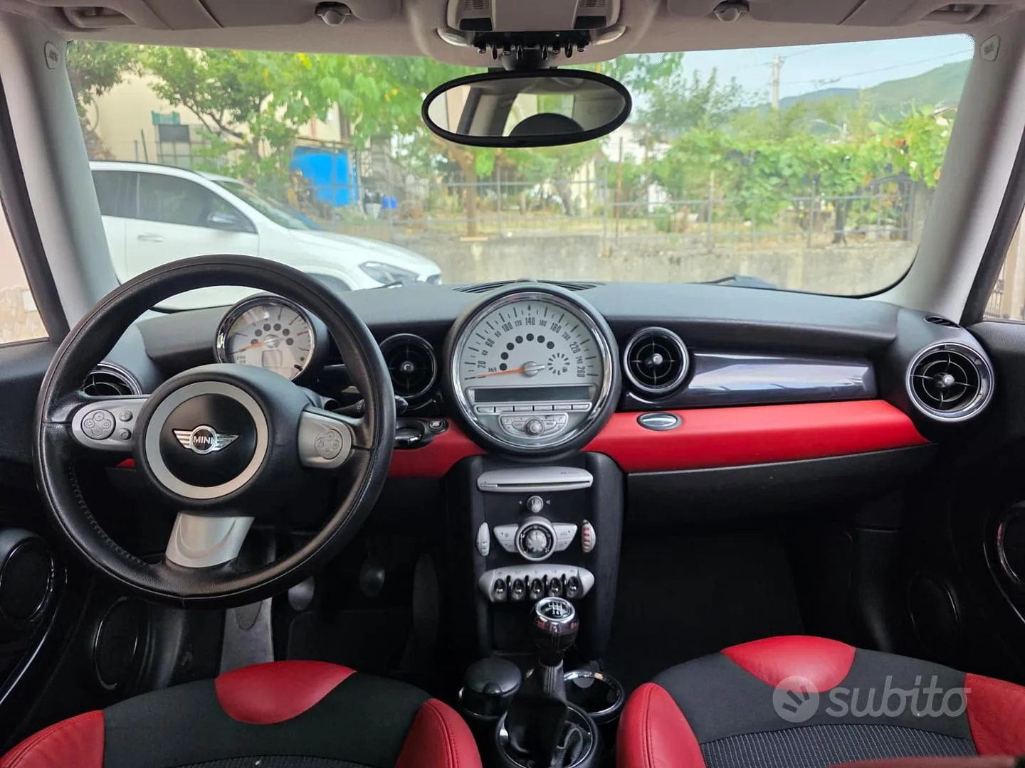 Mini Cooper 2010 photo 4